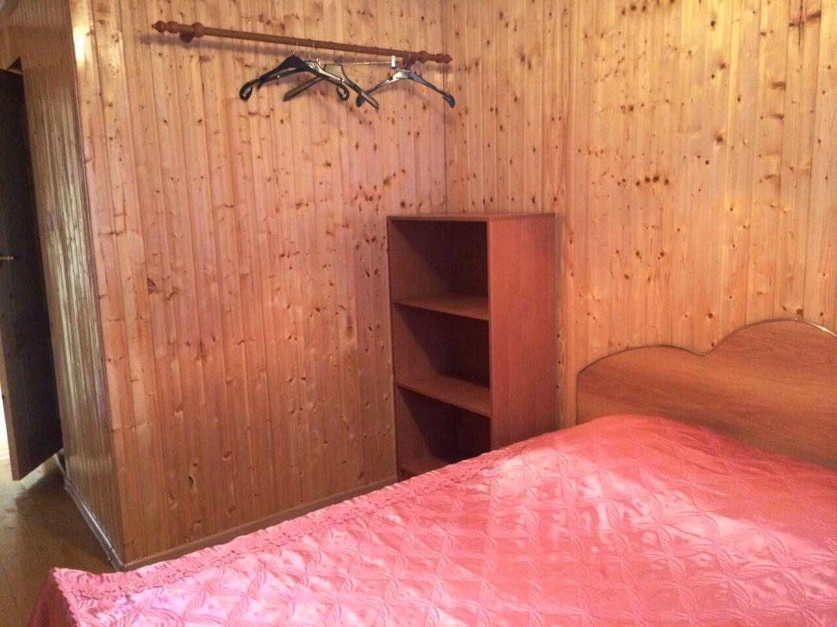 Guesthouse On Zheleznodorozhnaya Soechoemi Buitenkant foto